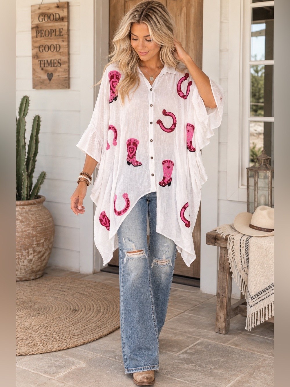 Peach Love California White Button-Front Poncho Top with Pink Western Motif